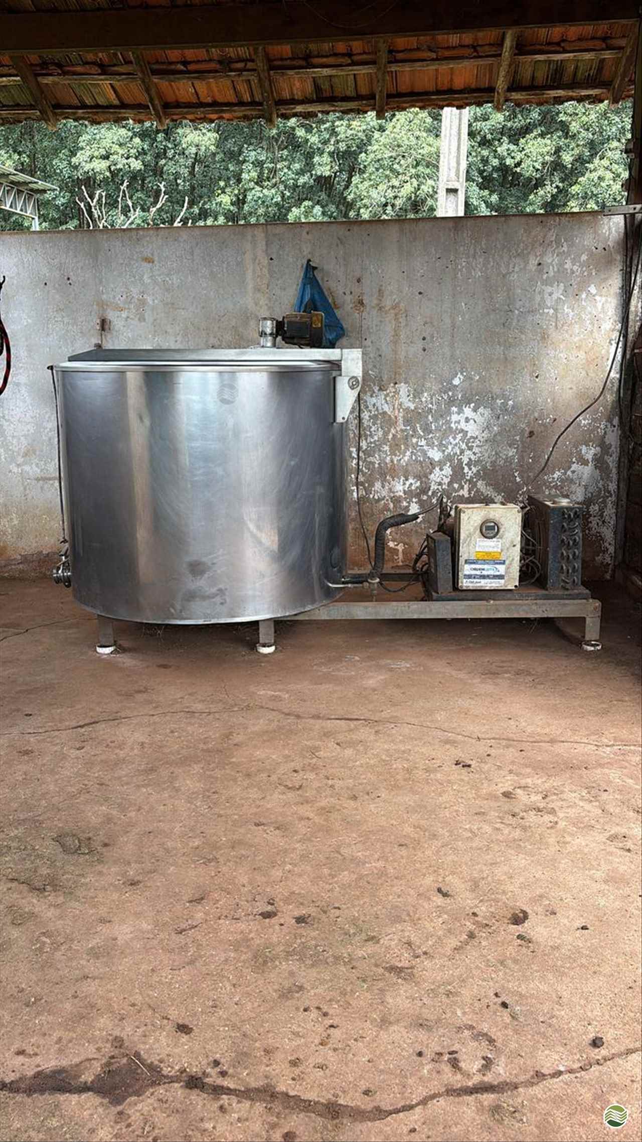 EQUIPAMENTOS PECUÁRIA RESFRIADOR DE LEITE Marcão Tratores UBERABA MINAS GERAIS MG